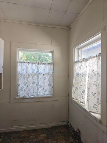 704 SW K Street, Grants Pass, OR 97526