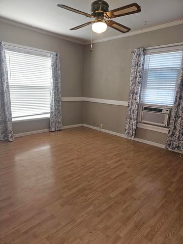 704 SW K Street, Grants Pass, OR 97526