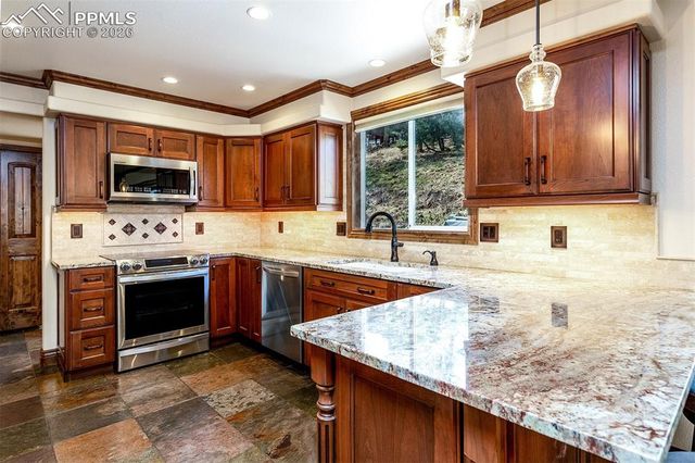 1280 Caldera Drive, Colorado Springs, CO 80904