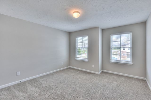 35 Hardwood Rd, Tullahoma, TN 37388