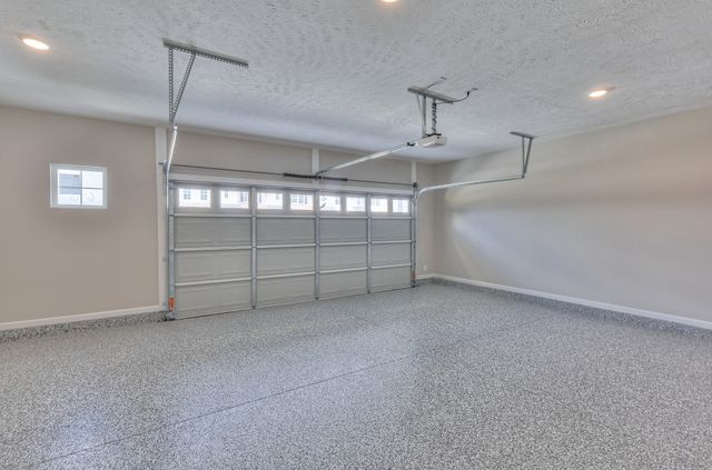 35 Hardwood Rd, Tullahoma, TN 37388