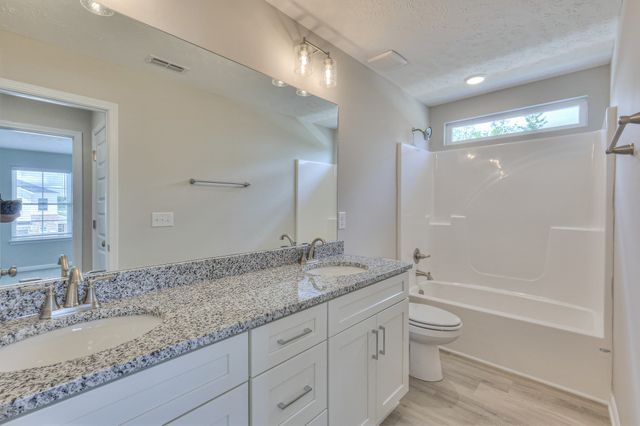 35 Hardwood Rd, Tullahoma, TN 37388