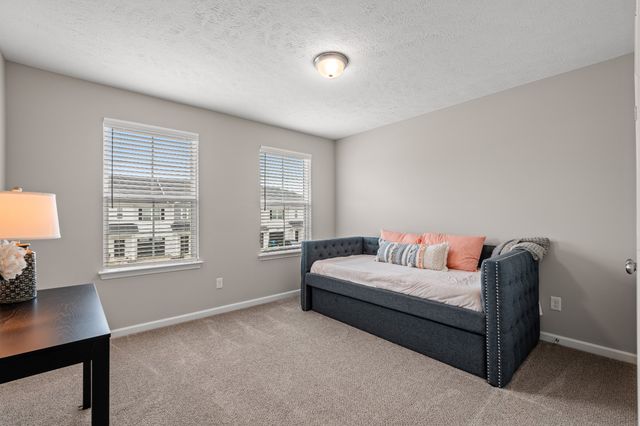 35 Hardwood Rd, Tullahoma, TN 37388