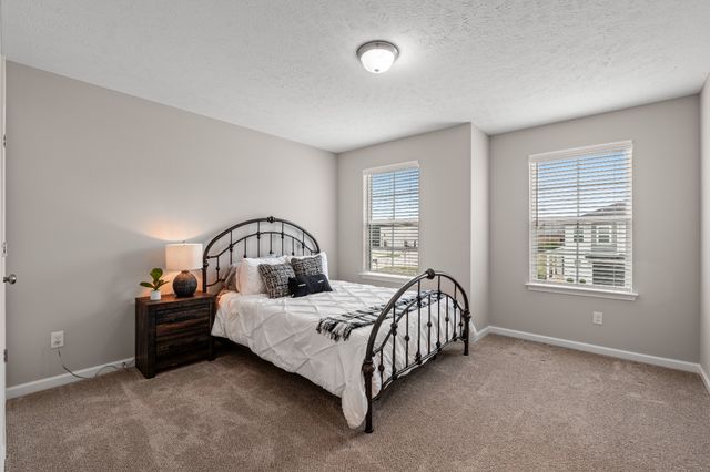 35 Hardwood Rd, Tullahoma, TN 37388