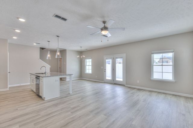 35 Hardwood Rd, Tullahoma, TN 37388