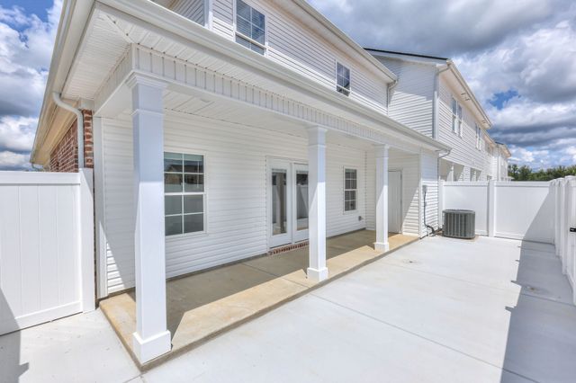 35 Hardwood Rd, Tullahoma, TN 37388