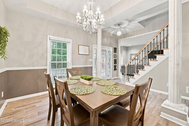 8606 Glenhope Dr, Louisville, KY 40291