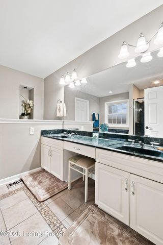 8606 Glenhope Dr, Louisville, KY 40291