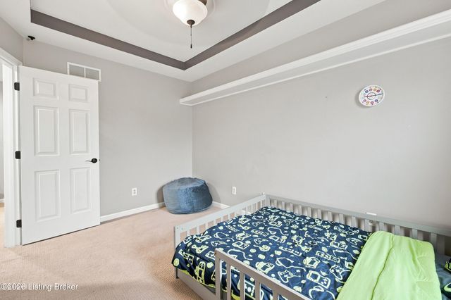 8606 Glenhope Dr, Louisville, KY 40291