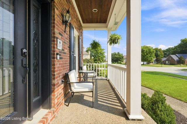 8606 Glenhope Dr, Louisville, KY 40291