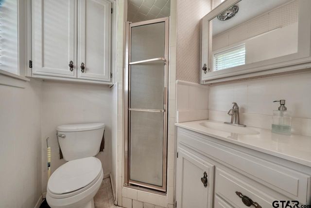 249 E Hideaway Ln, Hideaway, TX 75771