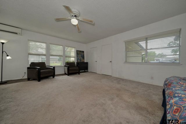 249 E Hideaway Ln, Hideaway, TX 75771