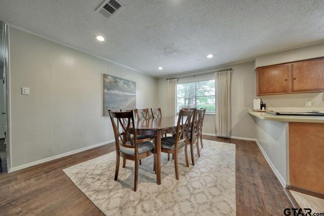 249 E Hideaway Ln, Hideaway, TX 75771