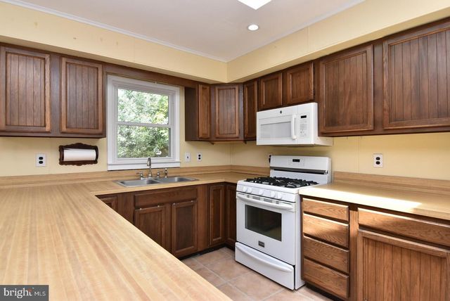 412 CEDAR ST, Milton, DE 19968
