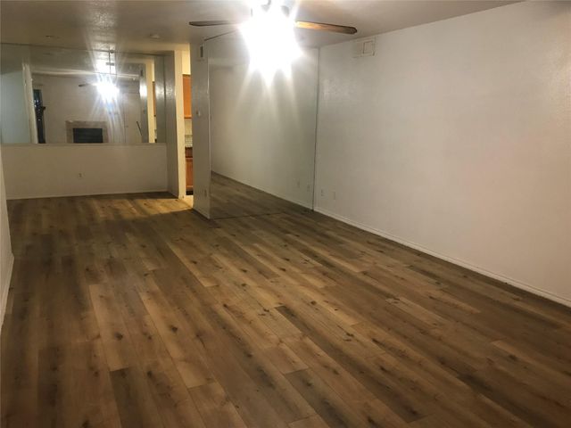 9797 Leawood Boulevard 1418, Houston, TX 77099