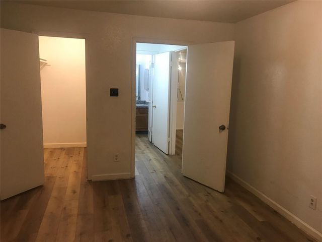 9797 Leawood Boulevard 1418, Houston, TX 77099