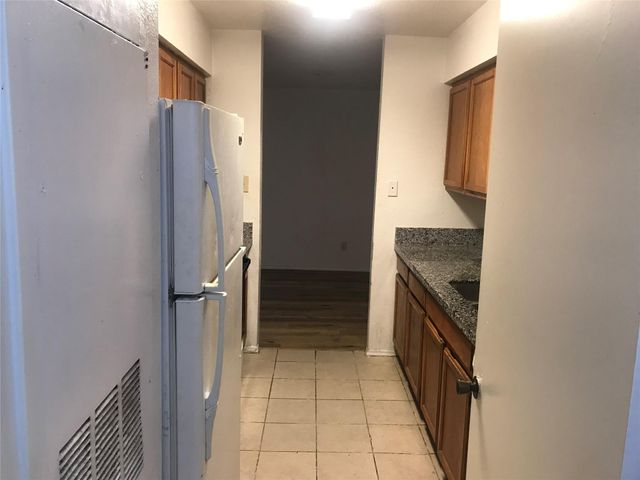 9797 Leawood Boulevard 1418, Houston, TX 77099