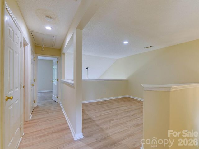 9128 Treyburn Drive, Charlotte, NC 28216
