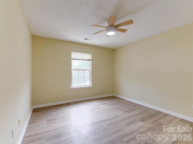 9128 Treyburn Drive, Charlotte, NC 28216