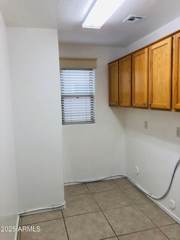 9940 E Medina Avenue, Mesa, AZ 85209