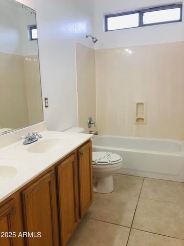 9940 E Medina Avenue, Mesa, AZ 85209