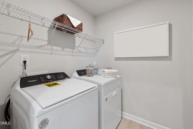 811 Stream View Court, Mebane, NC 27302