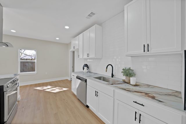 2803 Wilkinson Avenue, Fort Worth, TX 76103