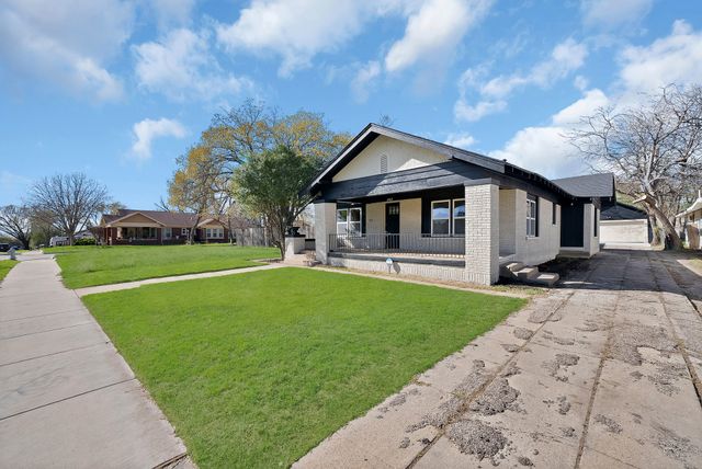 2803 Wilkinson Avenue, Fort Worth, TX 76103