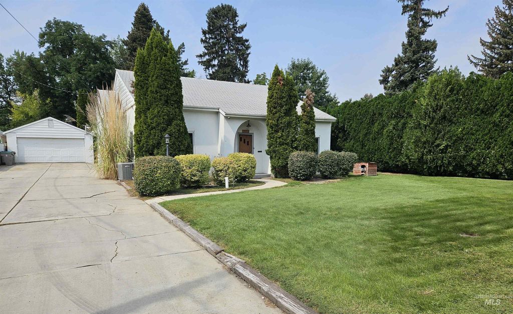 1207 S Arcadia St, Boise, ID 83705