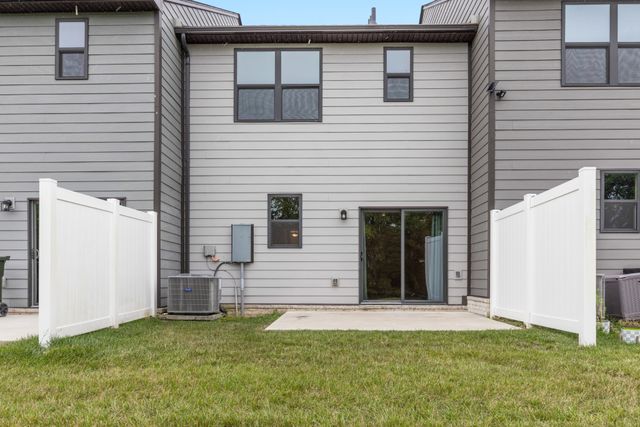 1177 Riverbrook Dr, Gallatin, TN 37066