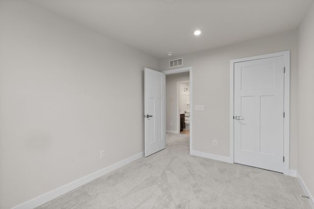 1177 Riverbrook Dr, Gallatin, TN 37066