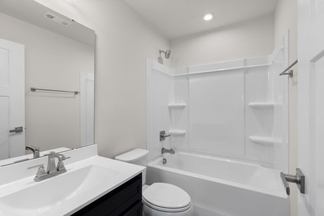 1177 Riverbrook Dr, Gallatin, TN 37066