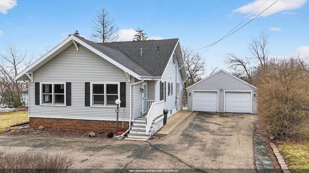 1721 W MAIN STREET, Little Chute, WI 54911