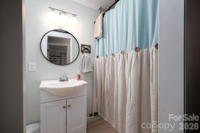 1718 Woolie Road, Lincolnton, NC 28092