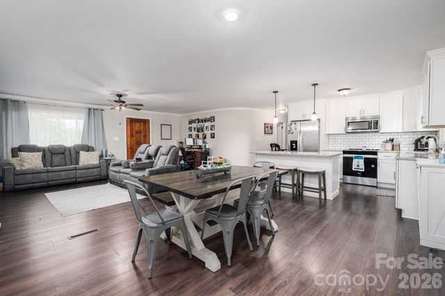 1718 Woolie Road, Lincolnton, NC 28092