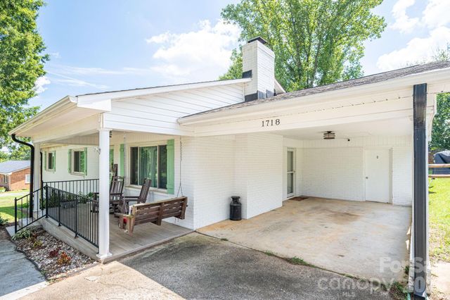 1718 Woolie Road, Lincolnton, NC 28092