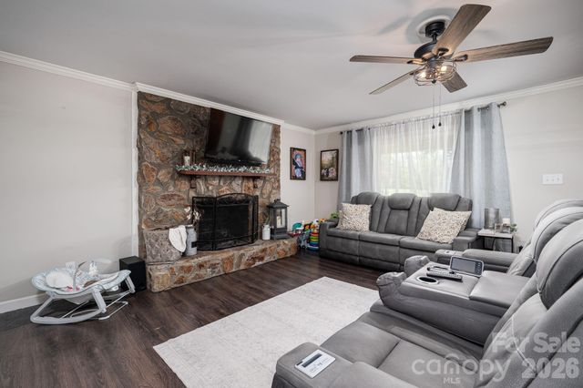 1718 Woolie Road, Lincolnton, NC 28092