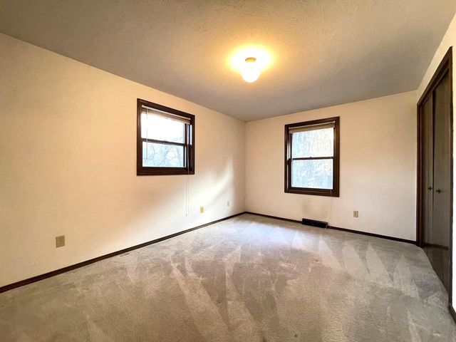 3112 BIRDIE COURT, Green Bay, WI 54313