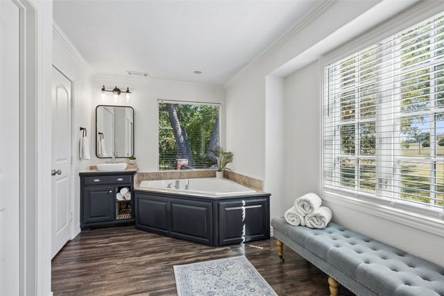 331 S Larkin Road, Sunnyvale, TX 75182