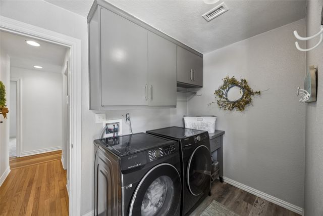 331 S Larkin Road, Sunnyvale, TX 75182