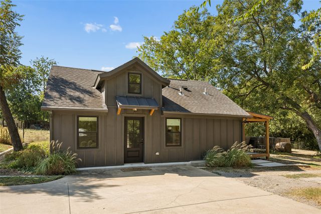 331 S Larkin Road, Sunnyvale, TX 75182