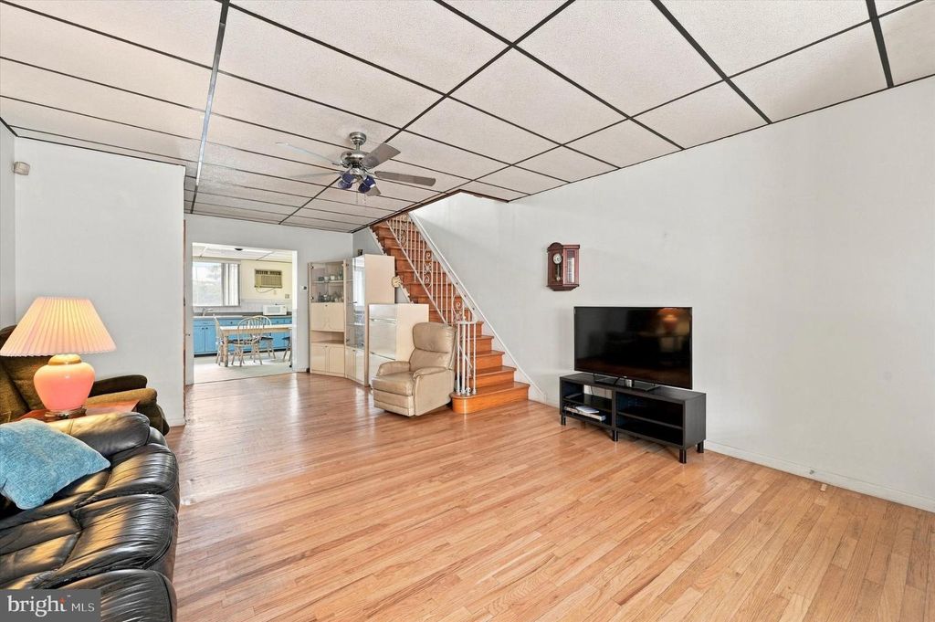 832 TASKER ST, PHILADELPHIA, PA 19148 — photo 3