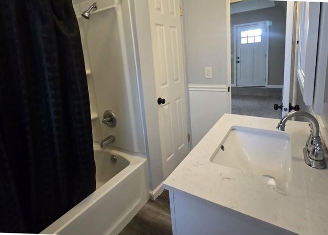 130 W Harcourt Drive, Saginaw, MI 48609