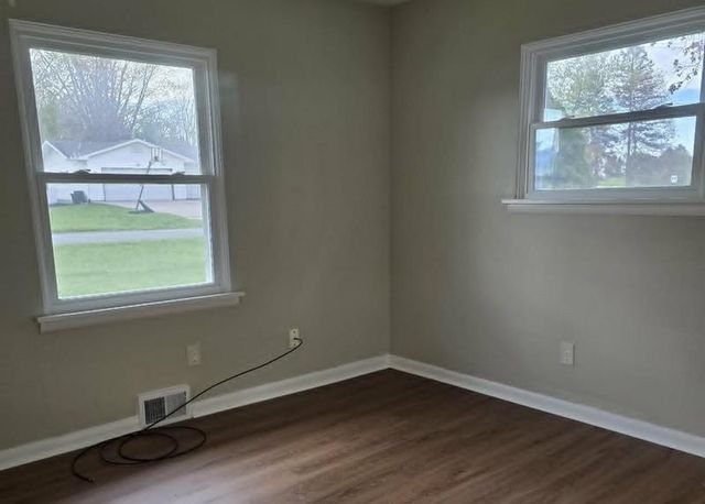 130 W Harcourt Drive, Saginaw, MI 48609