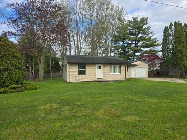 130 W Harcourt Drive, Saginaw, MI 48609