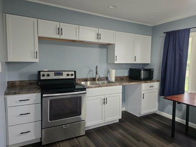 130 W Harcourt Drive, Saginaw, MI 48609