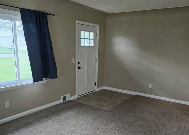 130 W Harcourt Drive, Saginaw, MI 48609