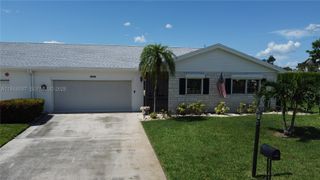 1527 Edgewater Circle, Fort Myers, FL 33919