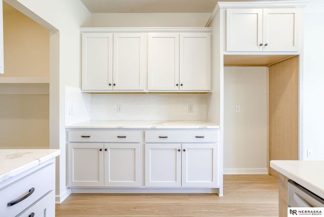 15955 Kempten Creek Drive, Bennington, NE 68007