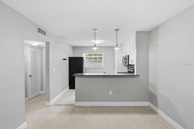 2207 S CAROLINA AVENUE 9, Tampa, FL 33629
